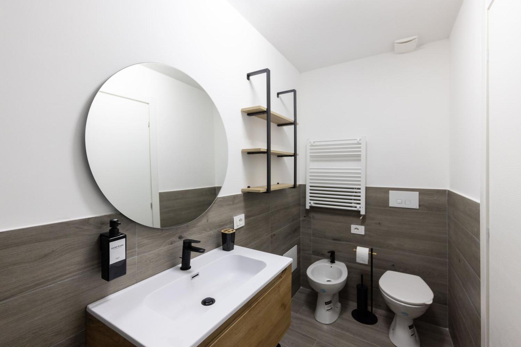 Urban Chic Luxury Suite Apartments โรม ภายนอก รูปภาพ